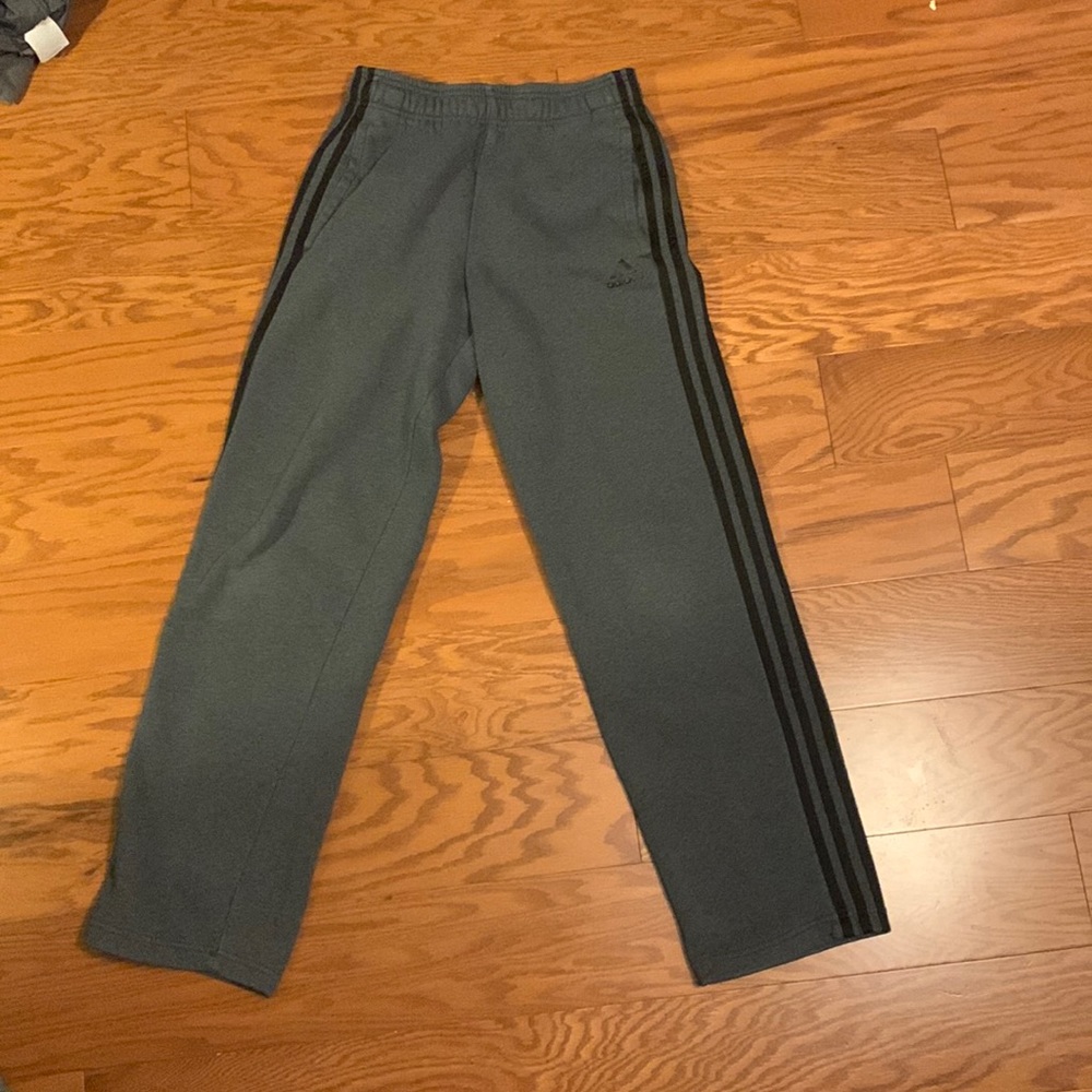 Mens small Adidas sweats